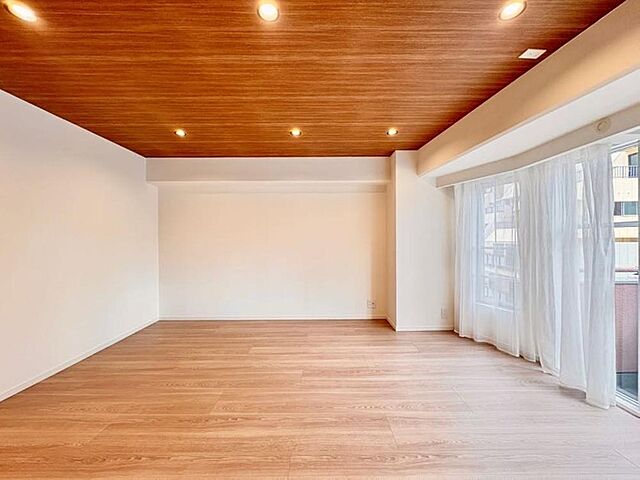 リビング/ダイニング 御苑ハイム 4階/-