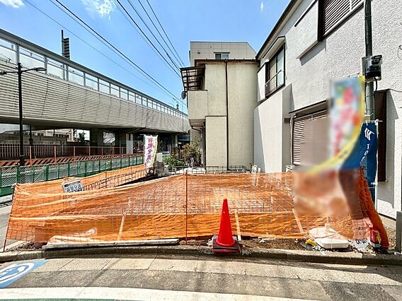 【Under ...