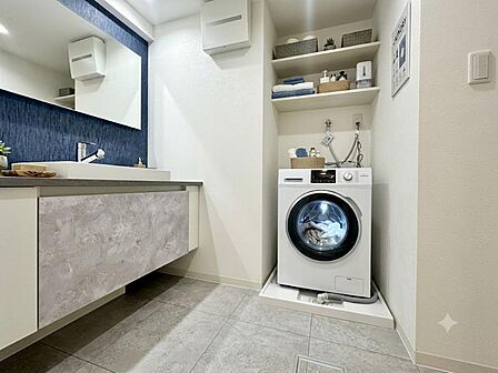 【配置してある家具や小物はCGによるイメージです】【Bathroom】洗面所