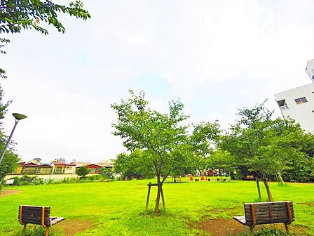 南長崎はらっぱ公園まで約550m