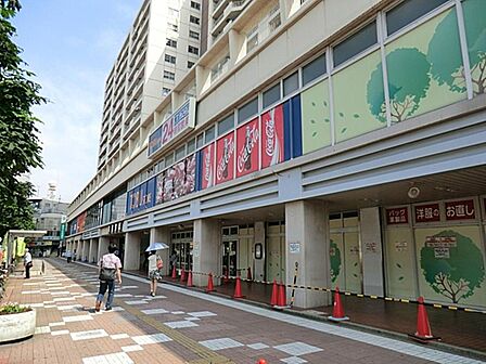 東武ストア鶴瀬駅ビル店まで約943m