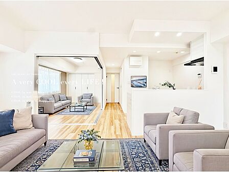【配置してある家具や小物はCGによるイメージです。】【Livingroom】リビングルーム