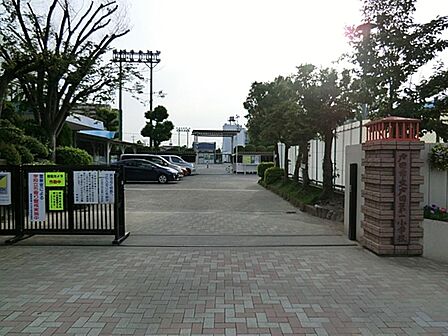 戸田市立戸田第一小学校まで約1121m