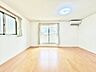 リビング/ダイニング：【画像処理技術で家具を消し、空室イメージを再現しています】【Livingroom】リビング