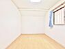 寝室：【画像処理技術で家具を消し、空室イメージを再現しています】【Bedroom】居室