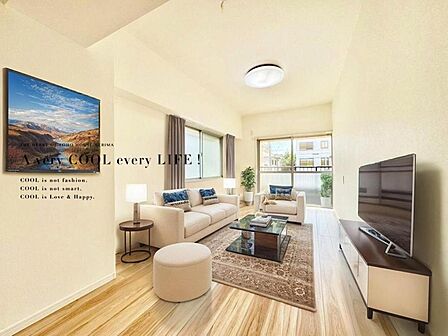 【配置してある家具や小物はCGによるイメージです】【Livingroom】リビング