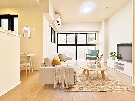 【配置してある家具や小物はCGによるイメージです。】【Livingroom】リビング