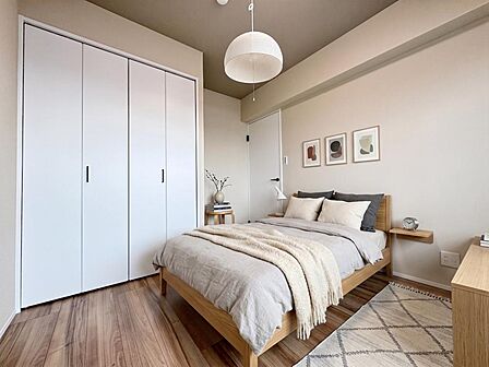 「配置してある家具や小物はCGによるイメージです。」【Bedroom】居室