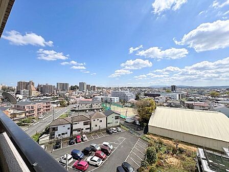 【街に溶け合う美しい景観をCG加工により空を晴天にしています】【View】眺望