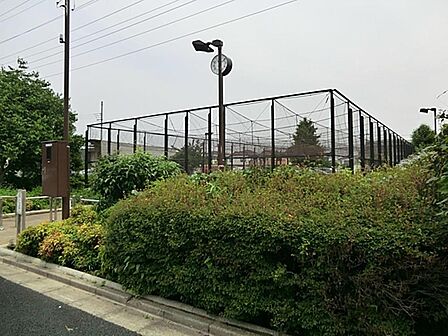 小関ふれあい公園まで約520m