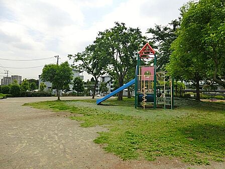 関町風の道公園まで約628m