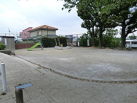 徳丸高山公園まで約295m