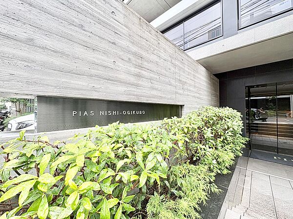エントランスを拡大表示