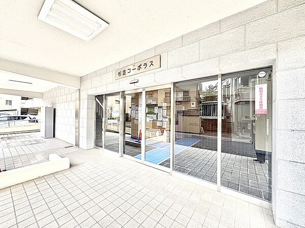 エントランス