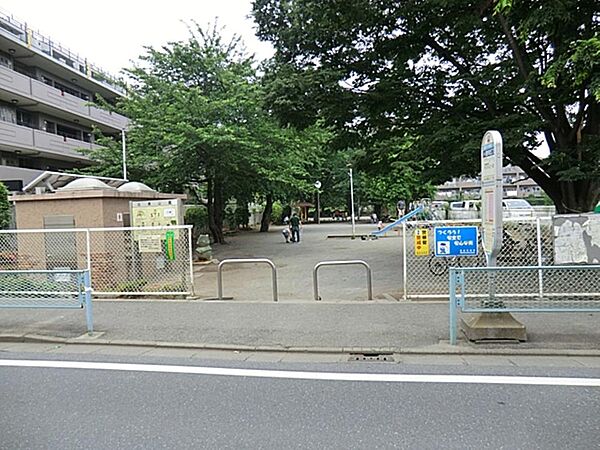 周辺を拡大表示