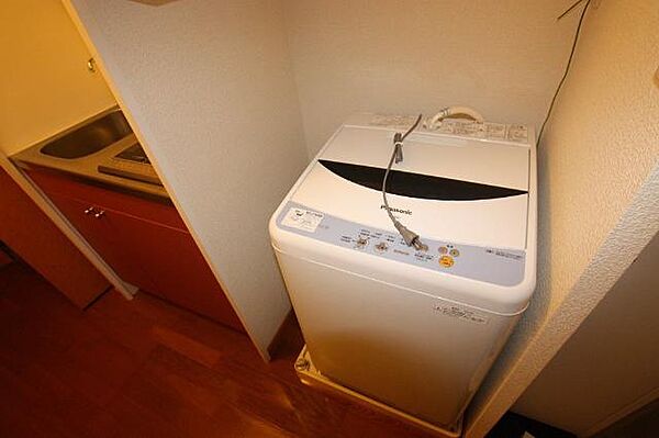画像13:洗濯機置場