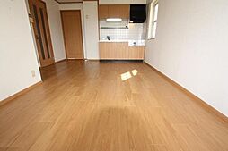 JR福塩線 万能倉駅 徒歩27分の賃貸アパート 2階2LDKのリビング/ダイニング