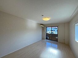 ウィンドワード 2階1Kの室内