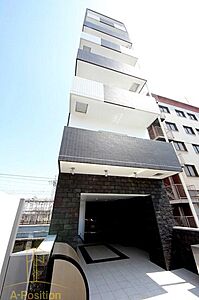 外観：ONLYONE梅田北