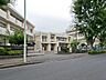 周辺：東村山市立富士見小学校？586m？