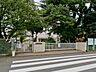 周辺：東久留米市立第九小学校　1009ｍ「小学校徒歩圏で、毎日の通学も負担少なめ。落ち着いた住宅街に位置するため安心して子育て可能」