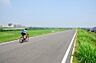 周辺：松戸野田関宿自転車道（南流山付近）松戸市から野田市関宿までの約40kmのサイクリングロードです。南流山付近では、つくばエクスプレスが江戸川を越えて行く姿が見られます。 610m
