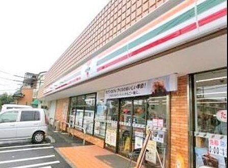 セブンイレブン流山東初石3丁目店 298m