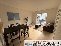 リビング/ダイニングの画像