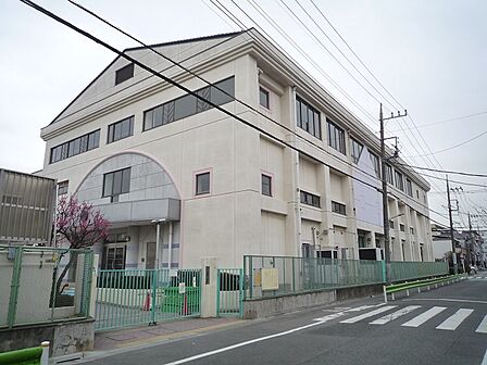 大田区立道塚小学校 距離800m