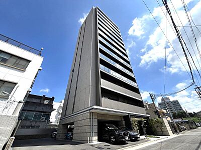 外観：築浅高層マンション！名古屋駅近く且つ小中学校徒歩10分圏内でとても便利な立地です。