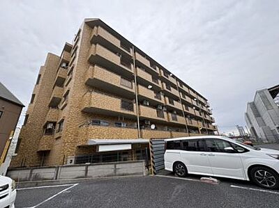 外観:近鉄名古屋線「烏森」駅徒歩2分!ペット飼育可が嬉しいマンションです☆ 外観:近鉄名古屋線「烏森」駅徒歩2分!ペット飼育可が嬉しいマンションです☆