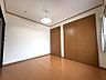 室内：各部屋に収納がついているのが嬉しいポイントです！