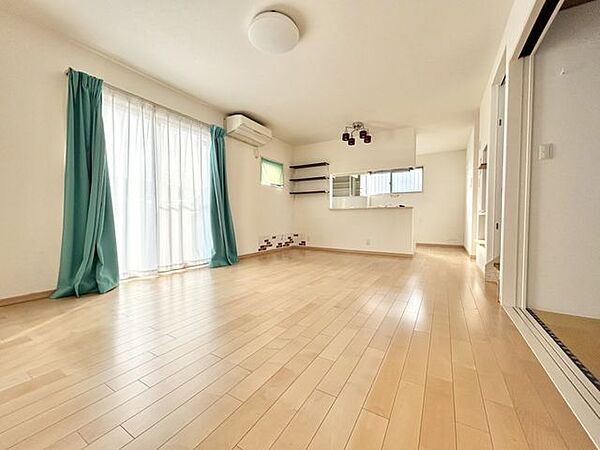 リビング/ダイニングを拡大表示