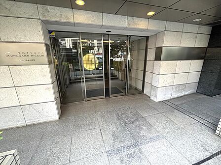 オートロック完備