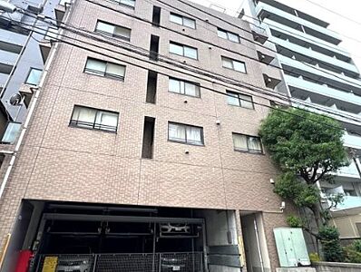 外観：南向き3階住戸　大切なペットと一緒に暮らせます　最寄り駅徒歩10分圏内　新規内装リフォーム済み　安心のアフターサービス保証付き　住宅ローン減税適合物件