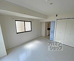 JR山陰本線 円町駅 徒歩7分の賃貸マンション 4階1Kのリビング/ダイニング