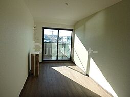 フラット南流山 3階1Kのリビング/ダイニング