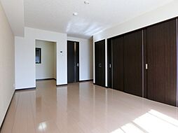 クラウドヒルズ 3階1LDKのリビング/ダイニング