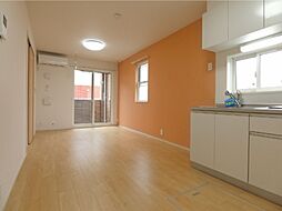 シャンドフルール V 1階1LDKのリビング/ダイニング