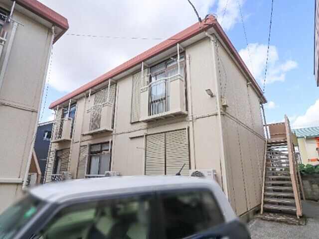 5 / 18