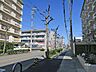 外観：敷地西側の前面道路（南側から）複数沿線利用可能の好立地！阪急京都線、大阪モノレール本線「南茨木駅」徒歩10分、東海道本線「茨木駅」徒歩15分！
