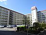 外観：第一茨木ビューハイツ(敷地内から)スーパー、ドラッグストアが徒歩3分！周辺はその他買い物施設も充実しており、便利な立地です！