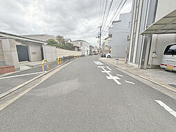 南西付け道路につき採光良好!