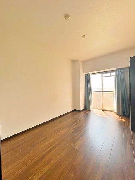 子ども部屋、書斎、寝室など用途は様々な洋室です。