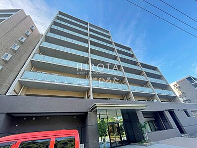 外観:地上8階地下1階建て。 外観:地上8階地下1階建て。