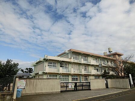 北九州市立鴨生田小学校(555m)
