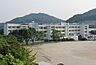 周辺：水巻町立水巻中学校（732m）