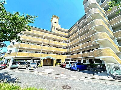 外観:コンビニまで徒歩6分、ゆめマートまで車で3分 外観:コンビニまで徒歩6分、ゆめマートまで車で3分