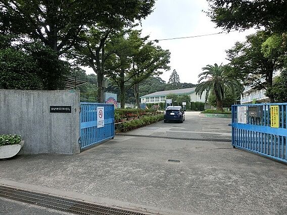 北九州市立到津...