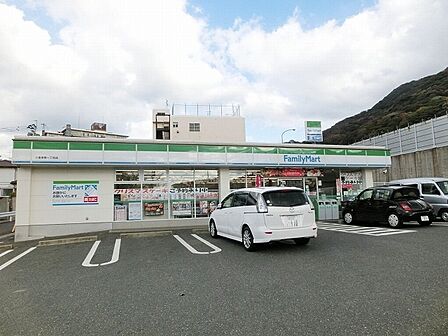 ファミリーマート小倉赤坂一丁目店(285m)